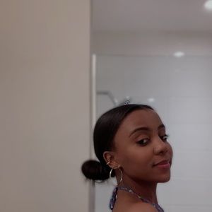 Meet your Posher, Michaelle